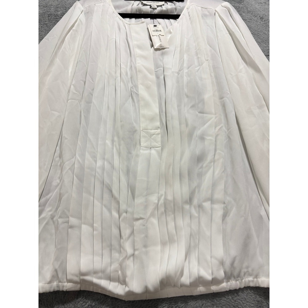 Banana Republic L White Pleated Front Long Sleeve Blouse Womens Minimalist NWT