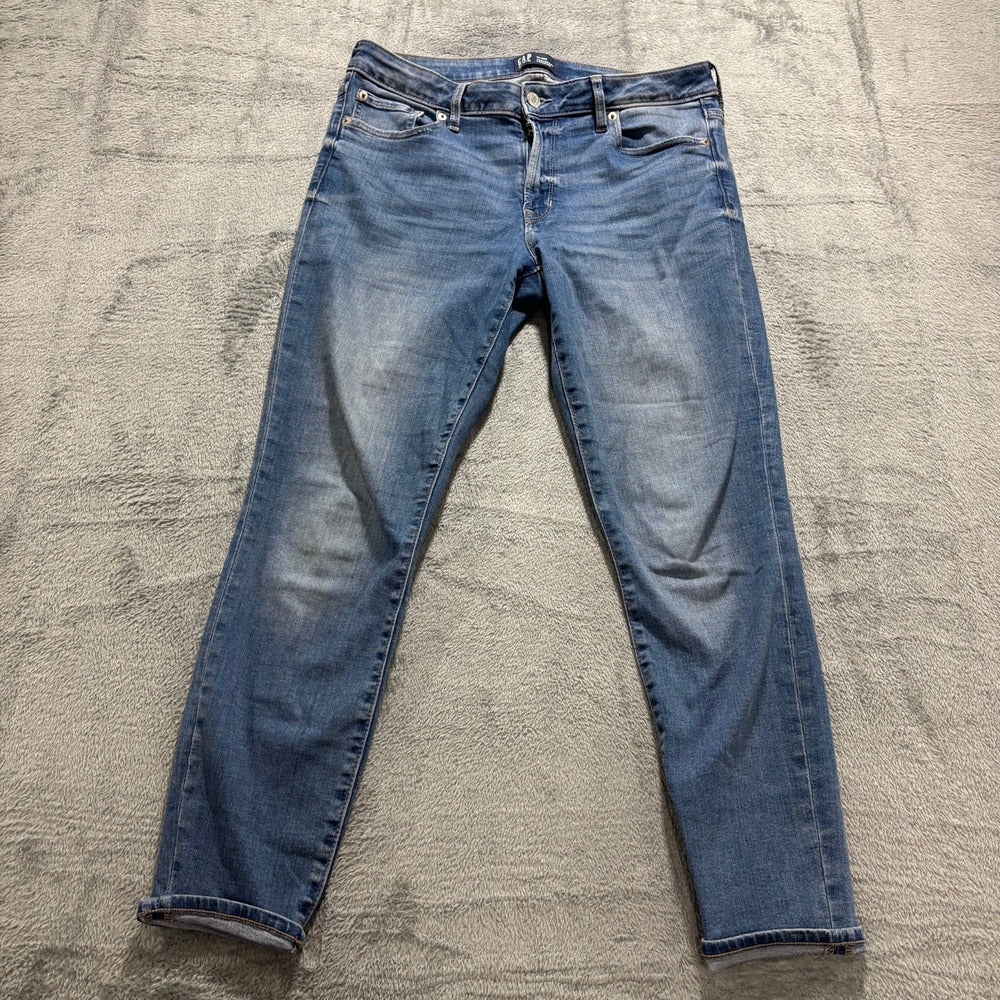 GAP Womens 10/30R Medium Wash Universal Legging Jeans Casual Classic Denim