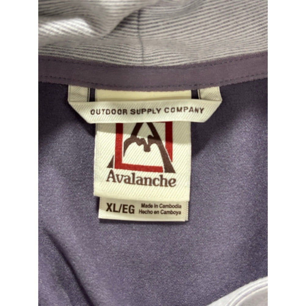Avalanche XL White Mock Neck Pullover Athleisure Cozy Mens Sweater