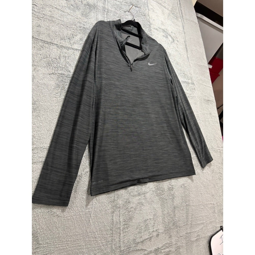 Nike L Gray Dri-FIT Quarter Zip Pullover Mens Athleisure Minimalist Activewear
