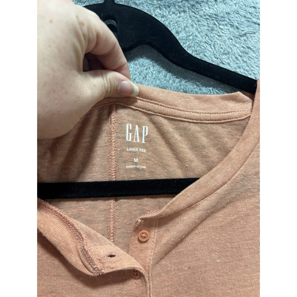 GAP M Womens Coral Pink Short Sleeve Henley Top Shirt Casual Minimalist Boho