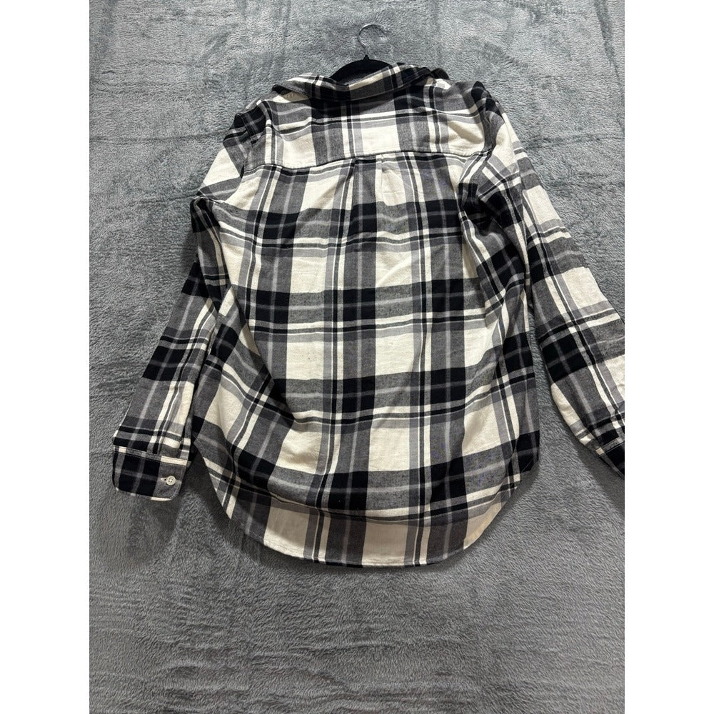 Old Navy M Womens Black White Plaid Flannel Shirt Casual Cozy Button Down
