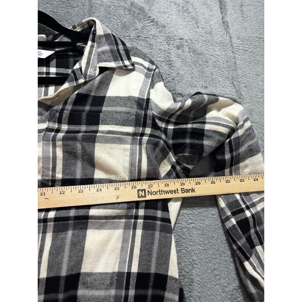 Old Navy M Womens Black White Plaid Flannel Shirt Casual Cozy Button Down