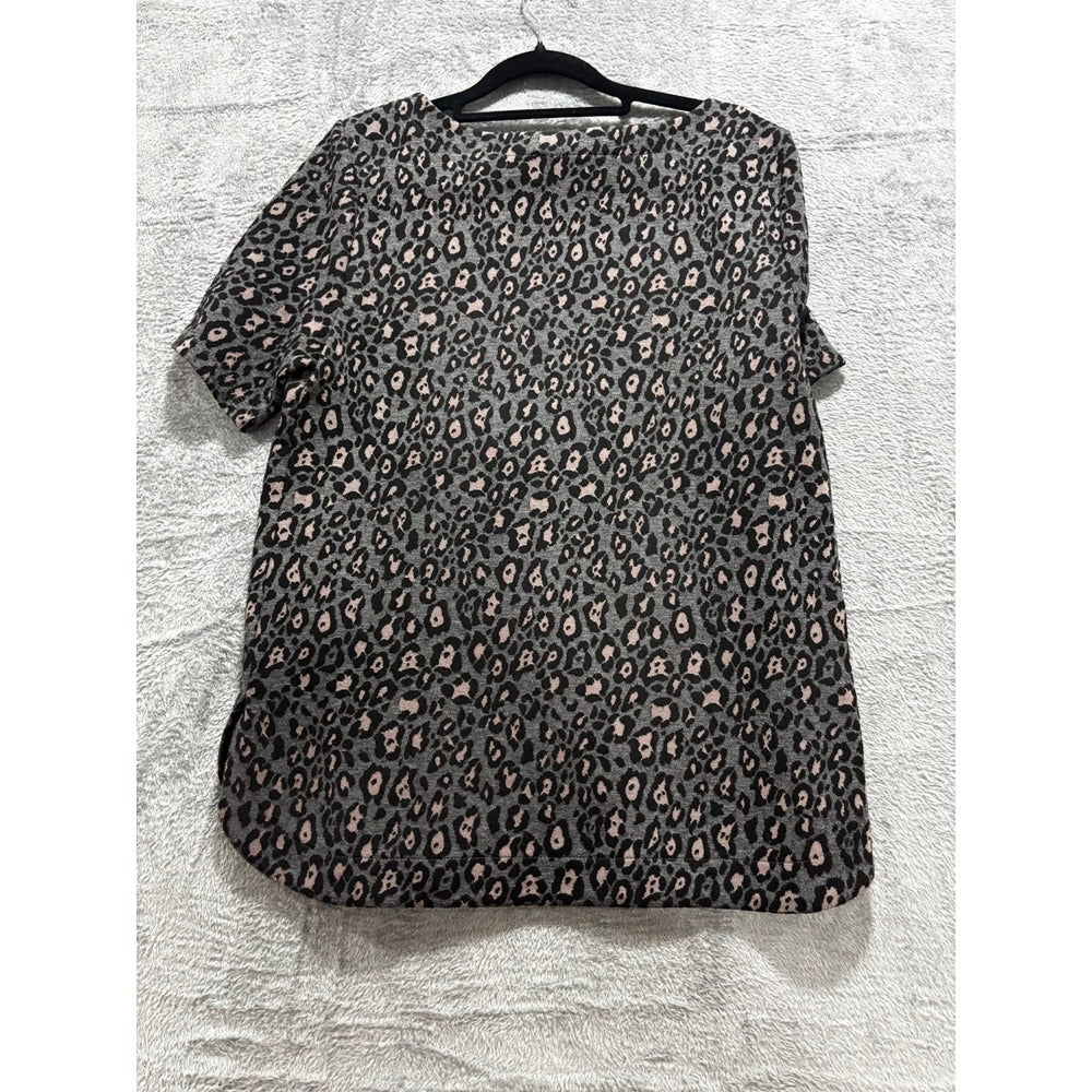 LOFT Womens S Gray Leopard Print Short Sleeve Blouse Top Casual Preppy Cozy