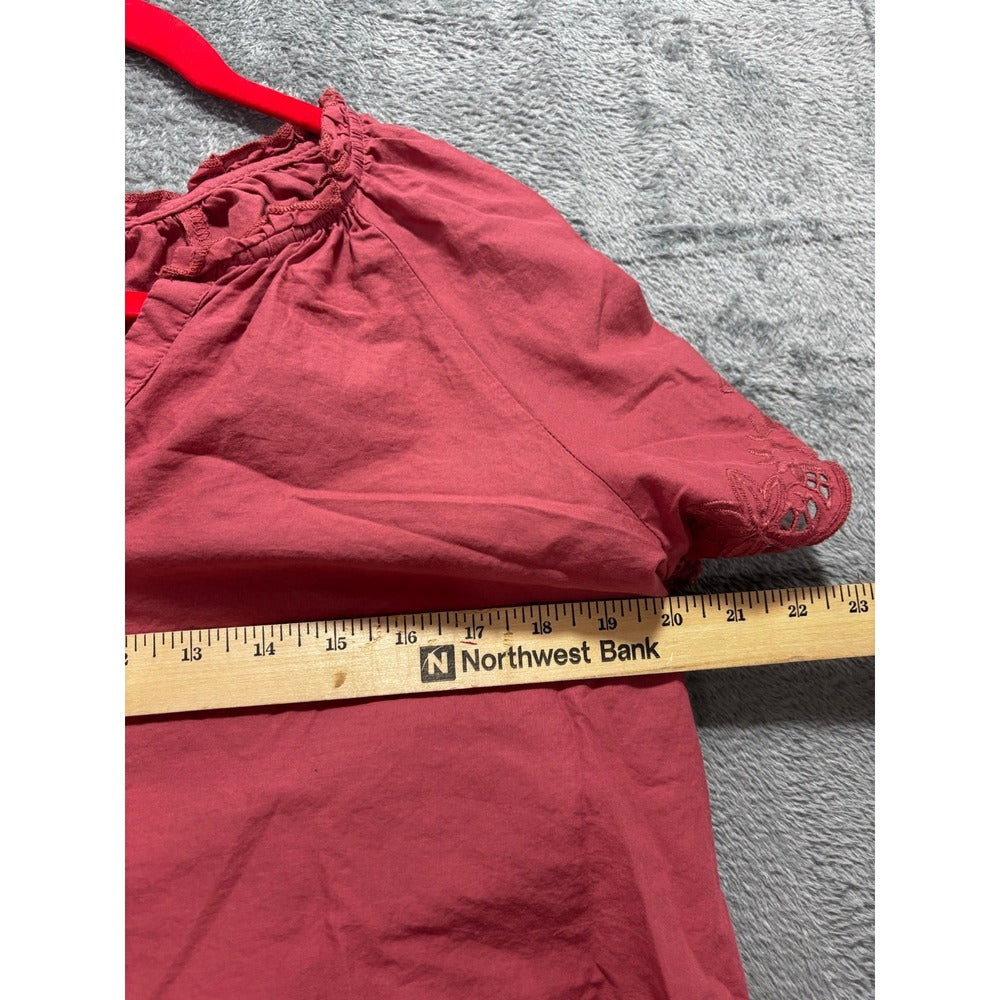 Old Navy M Womens Dusty Rose Eyelet Embroidered Short Sleeve Top