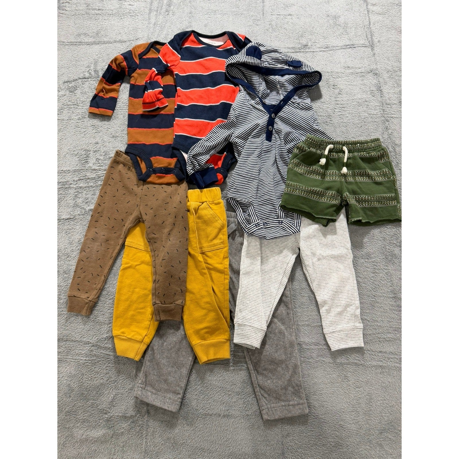 Carters Baby Boy 12M Clothing Lot 8pc Bodysuits Joggers Shorts Stripe Navy 12 Mo