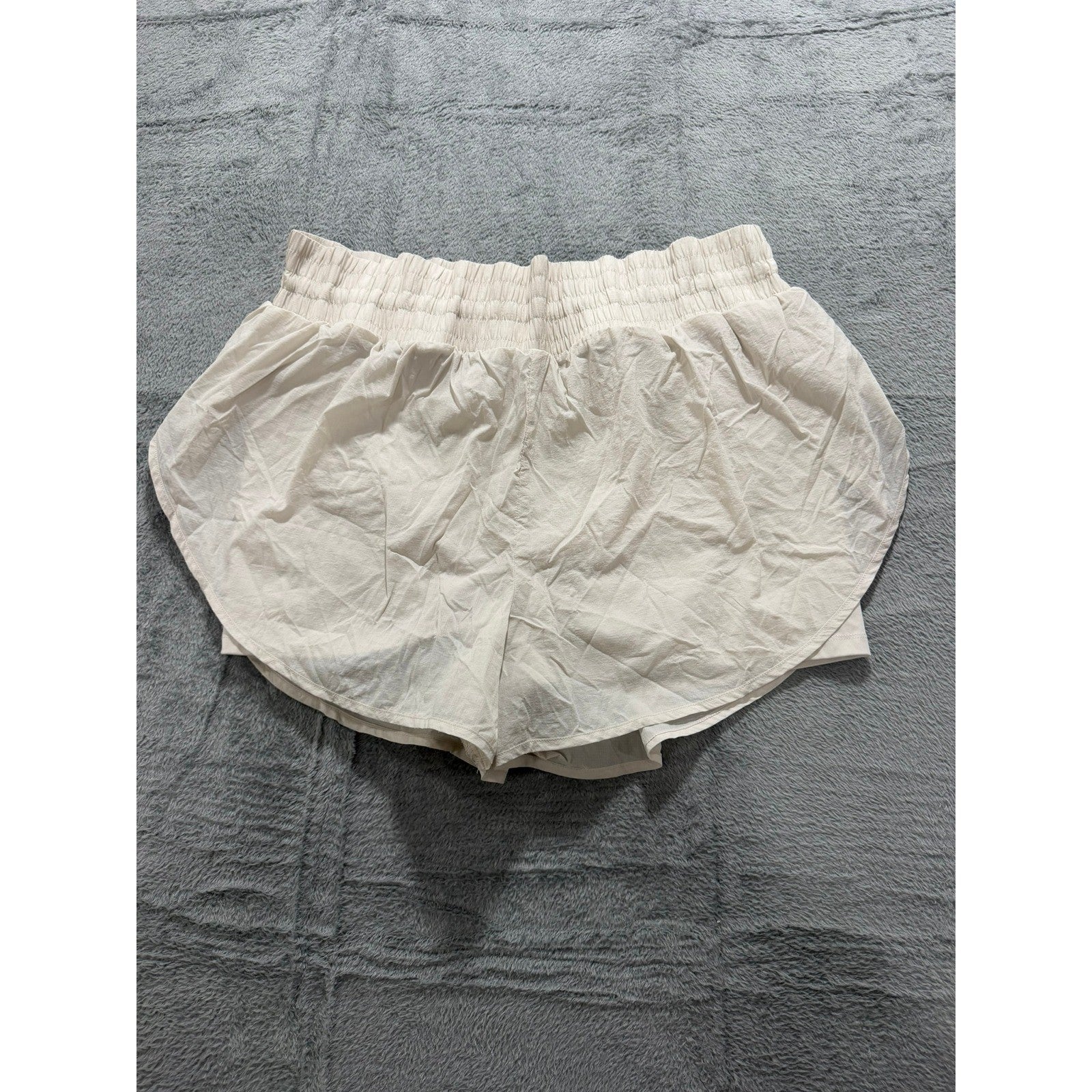 All In Motion Womens XXL Cream 2-in-1 Athletic Running Shorts Smocked High Rise